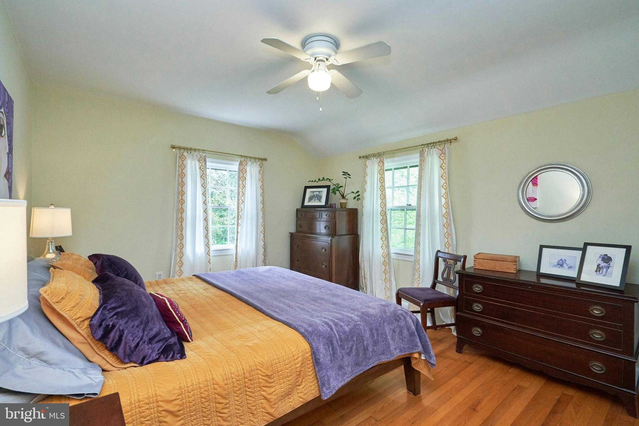 15 N Irving St photo 22