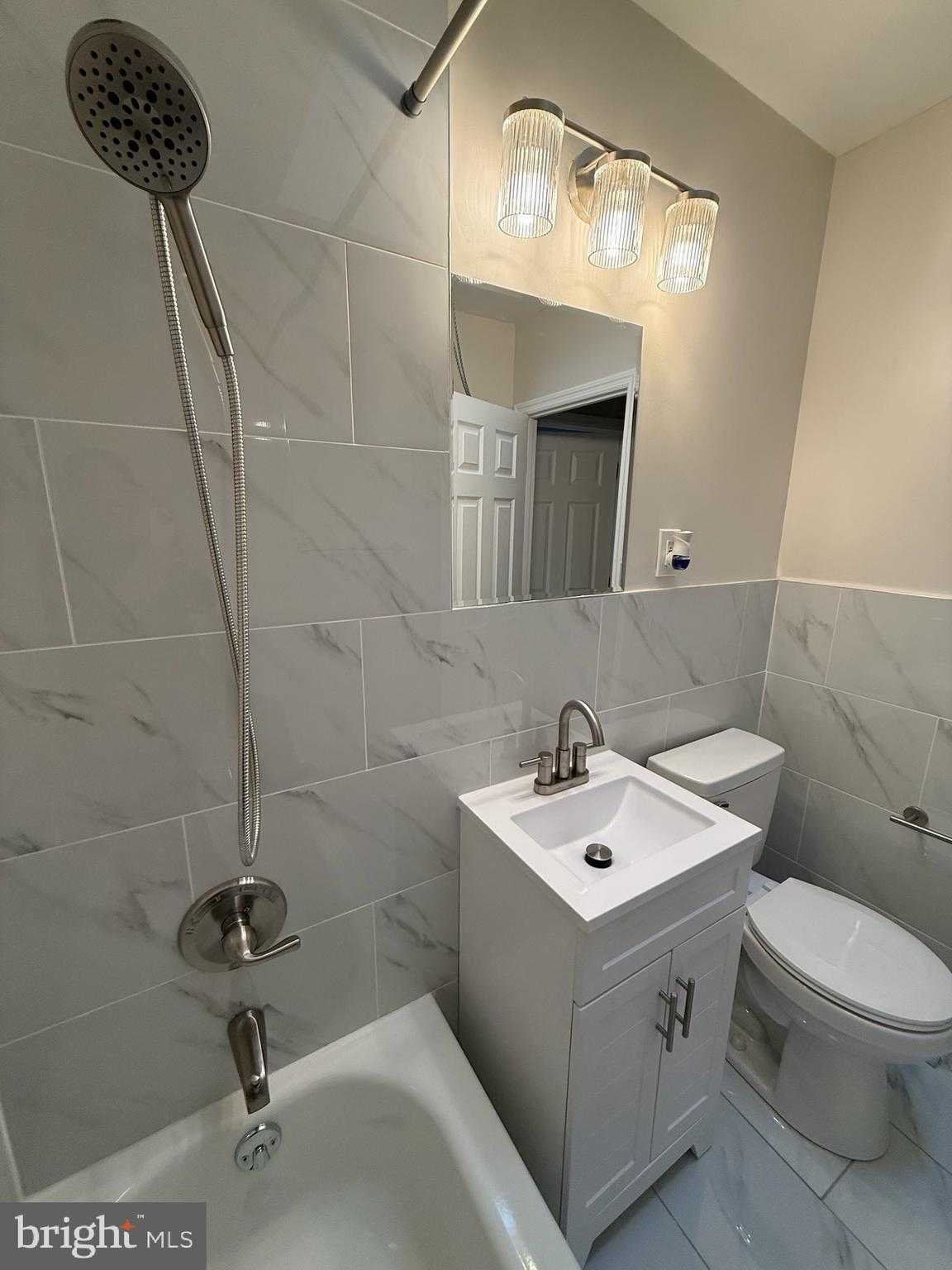 1610 Benner St photo 29