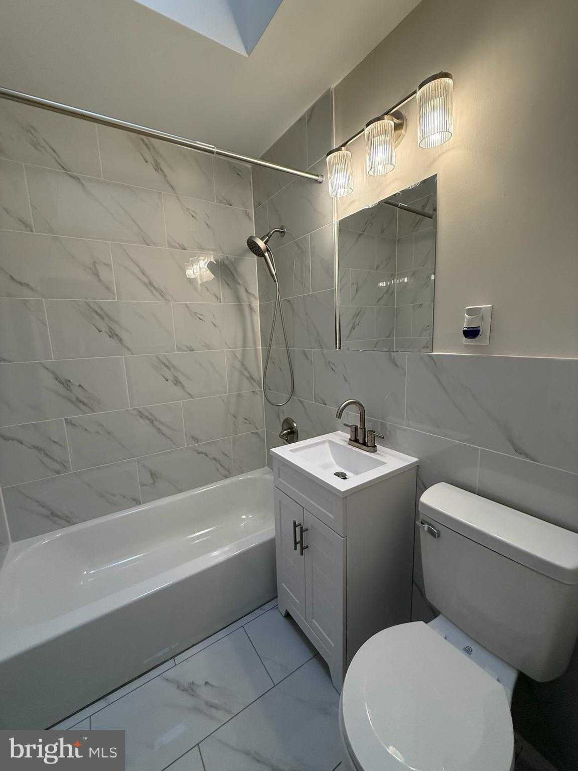 1610 Benner St photo 30