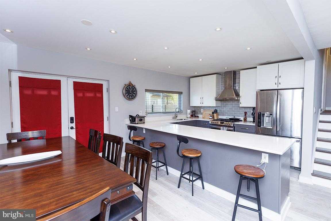 5911 15th Ave photo 9