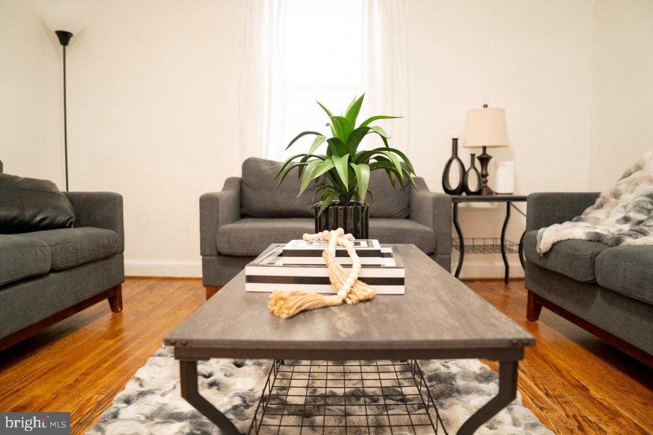 1037 16th St S photo 13