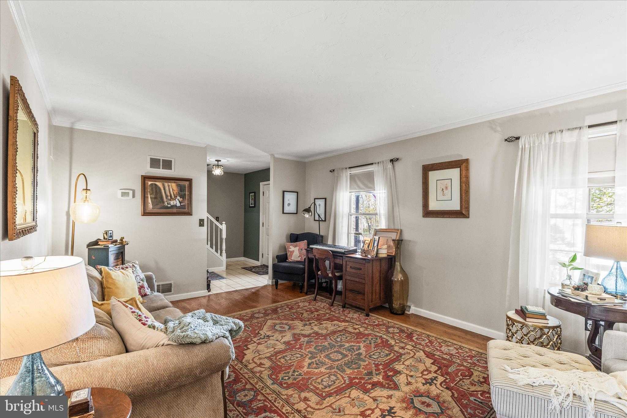 10 Amanda Ave photo 10