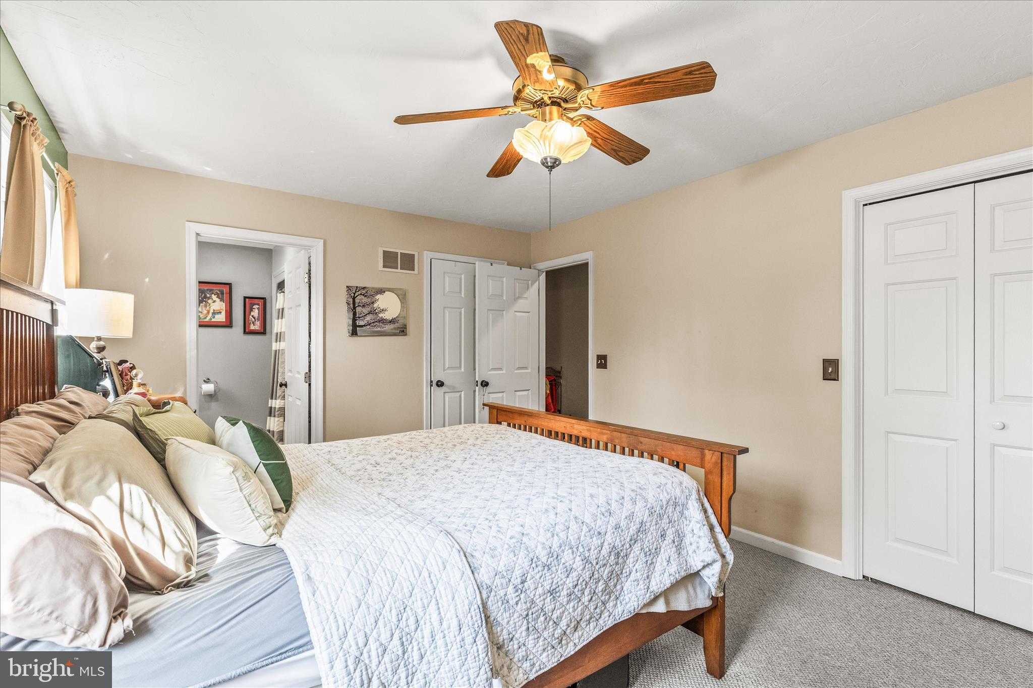 10 Amanda Ave photo 20