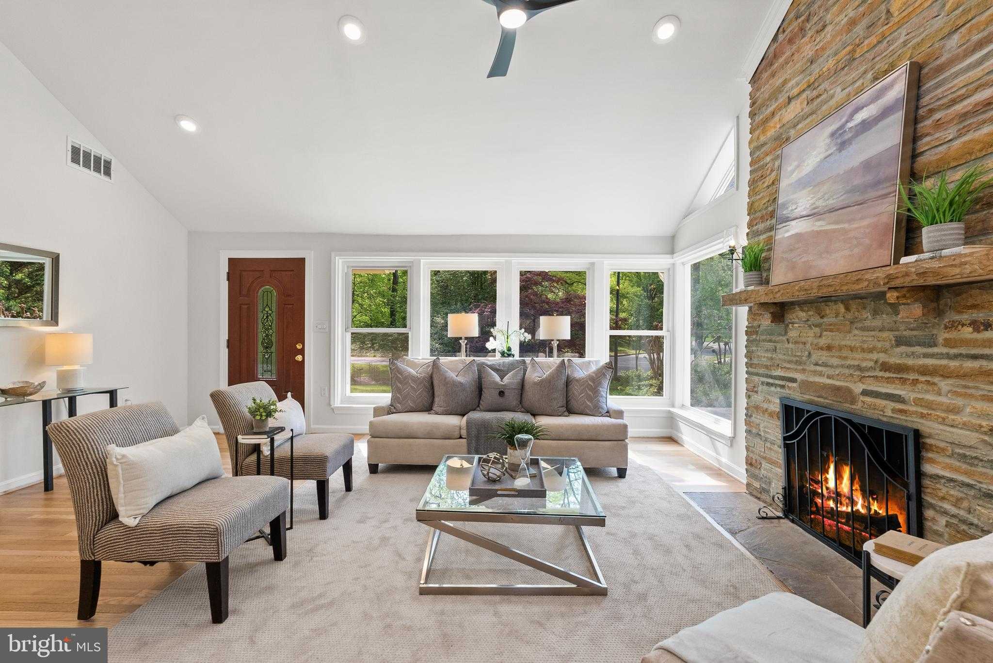 7616 Admiral Dr photo 30