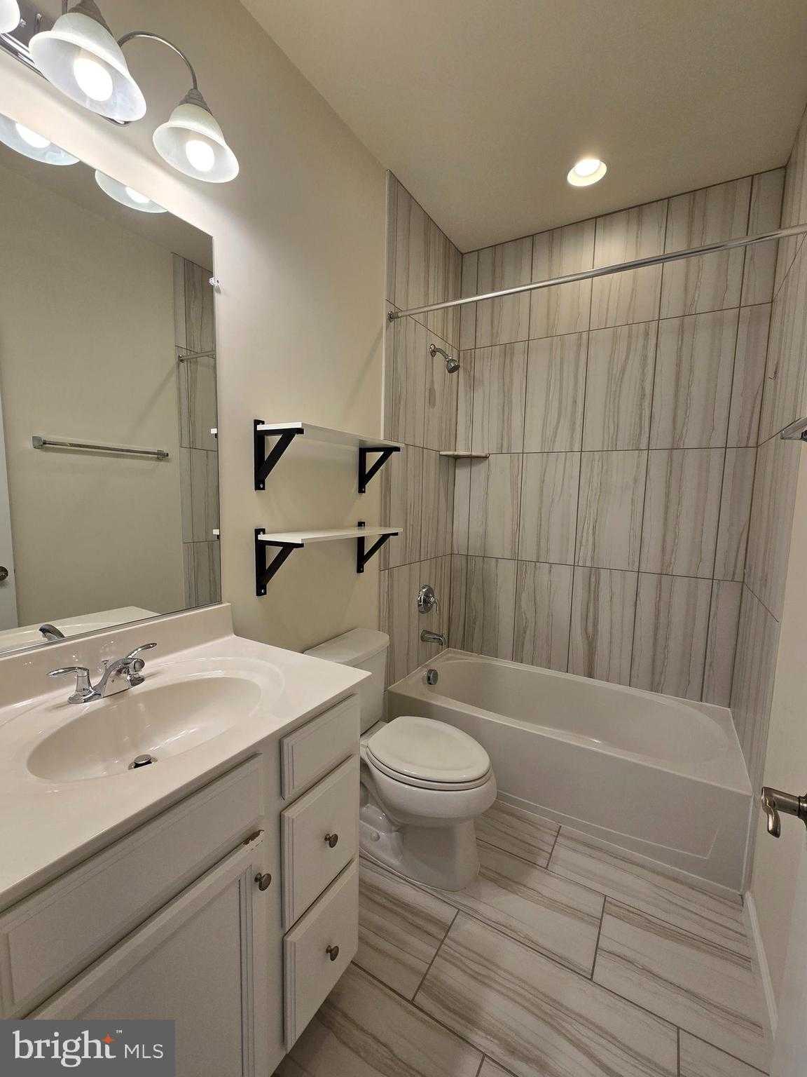 2208 Shadmoor Dr photo 23