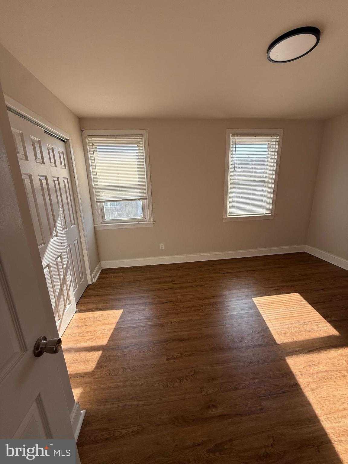 4427 Vista St photo 12