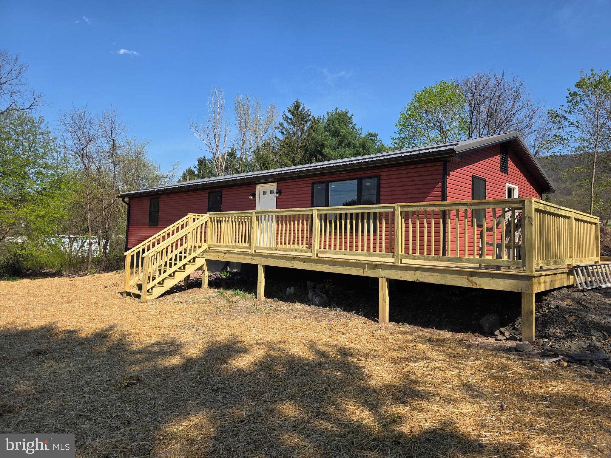 5 Dense Oak Ln, Berkeley Springs