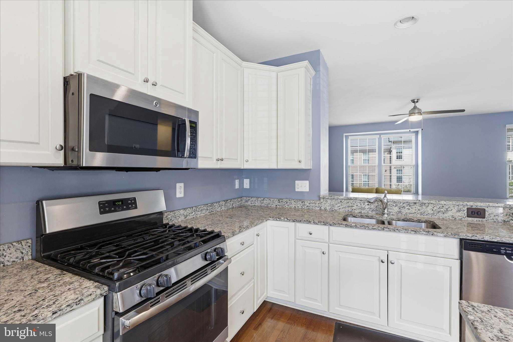 211 Freesia Ln photo 18