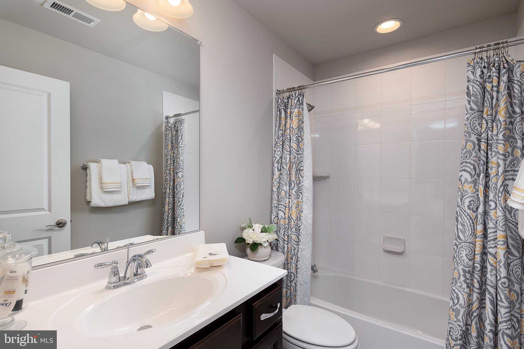 4476 Ilchester Rd photo 12