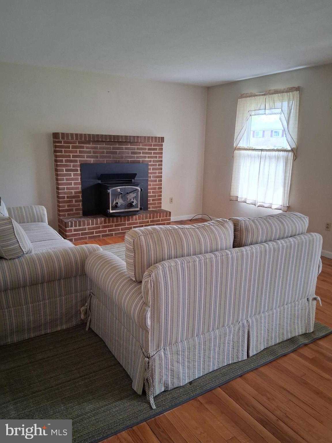 2014 Randall Rd photo 22