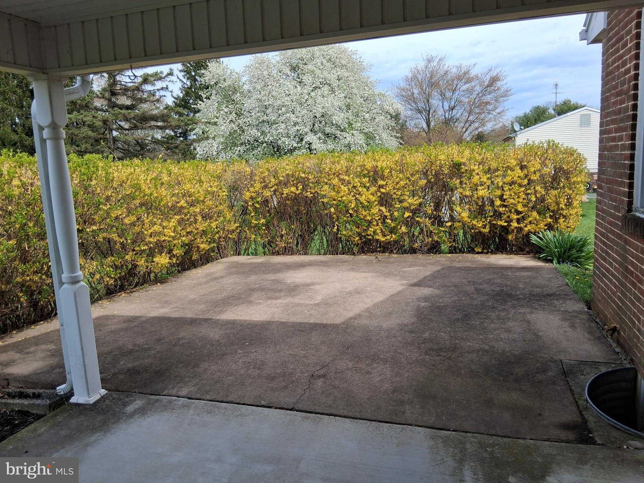 2014 Randall Rd photo 7