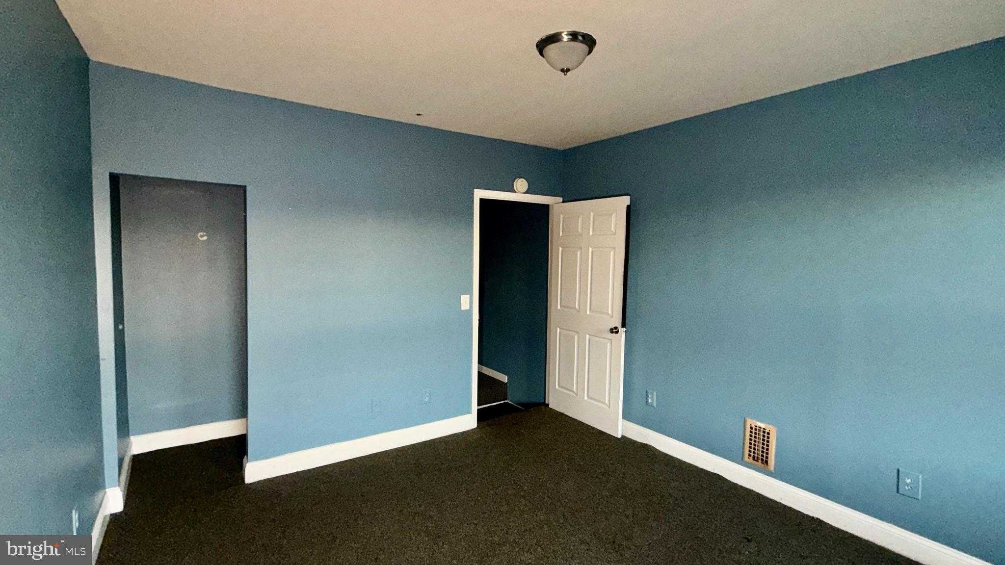 115 N Janney St photo 7