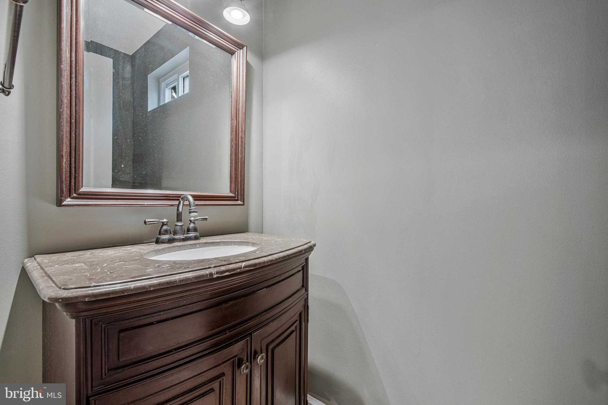 111 S Brook Ln photo 16