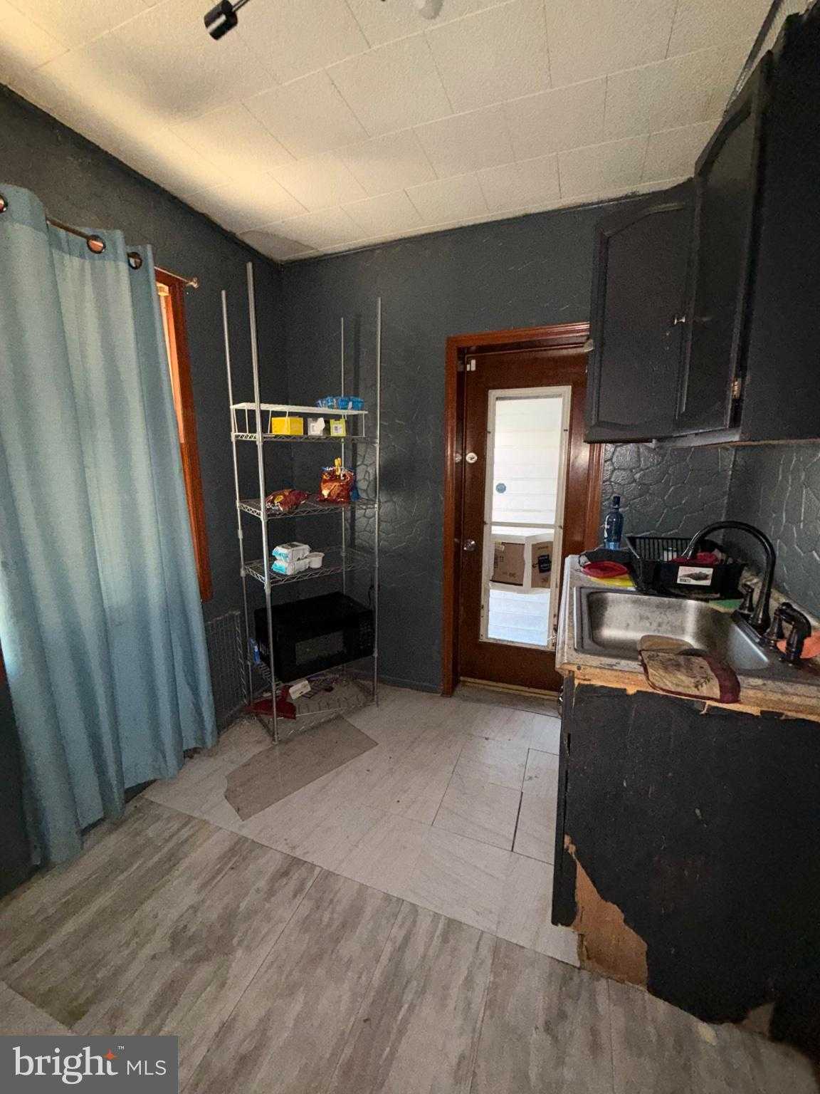 5243 Hawthorne St photo 29