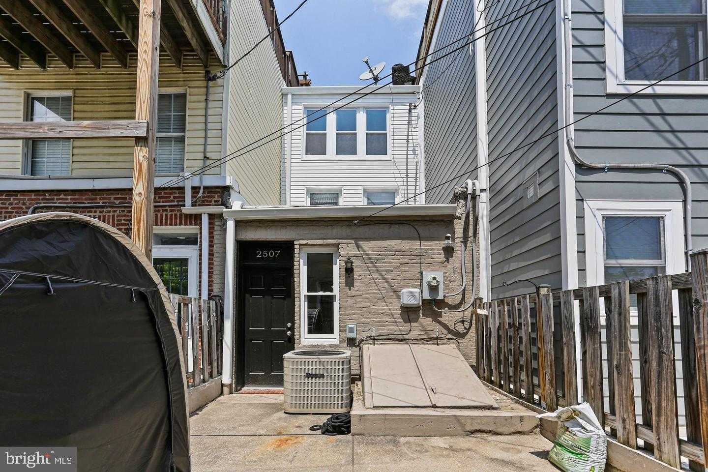 2507 Fleet St photo 28