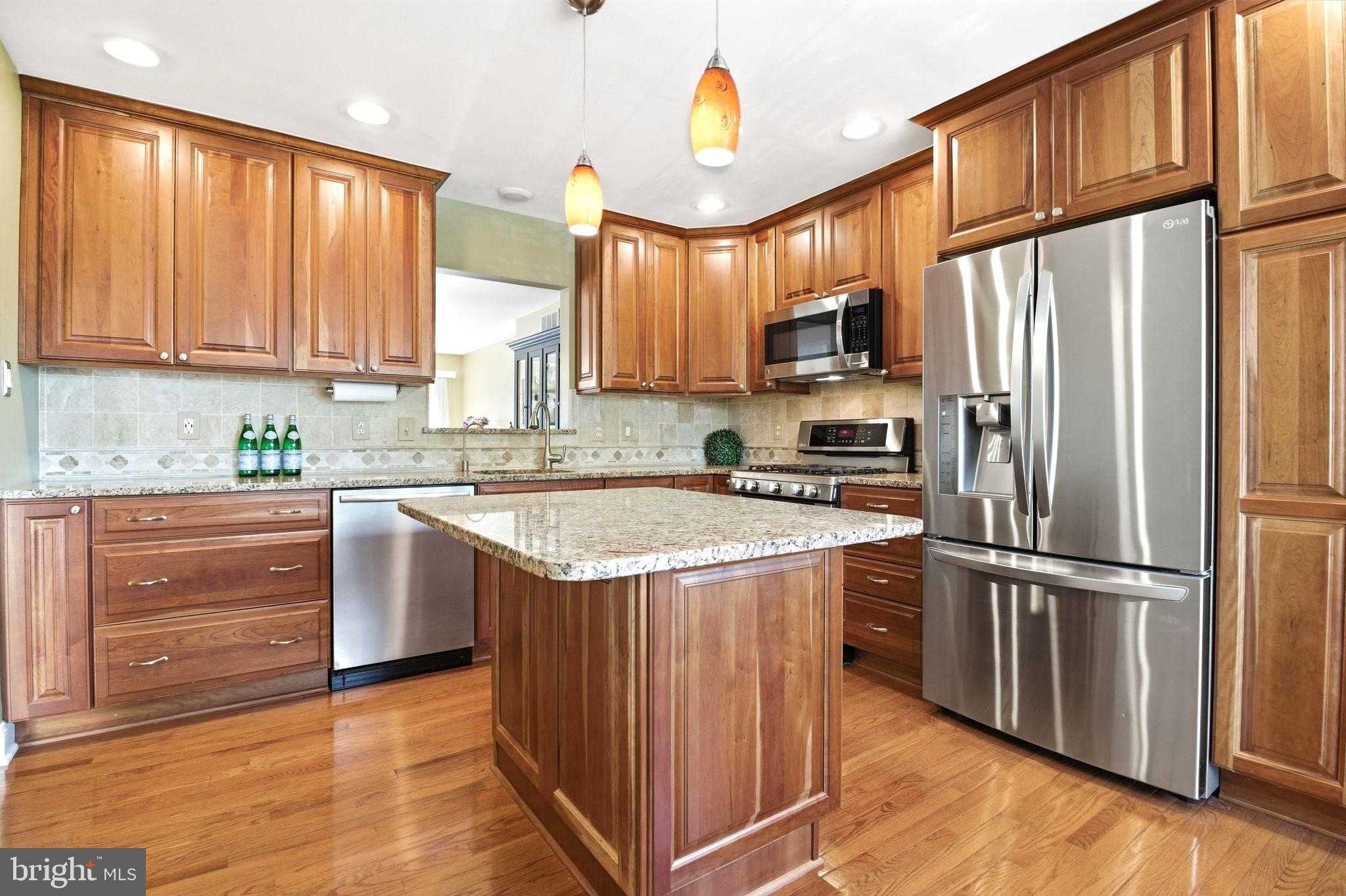 4866 Carriagepark Rd photo 2