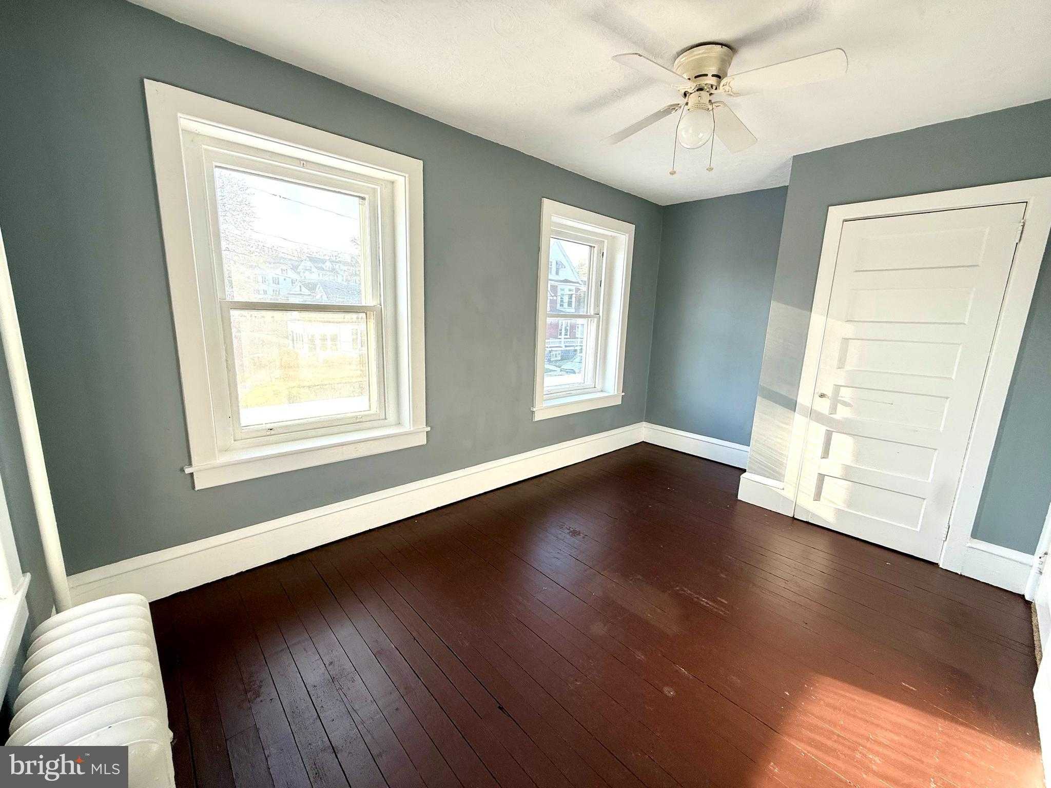 28 College St photo 40