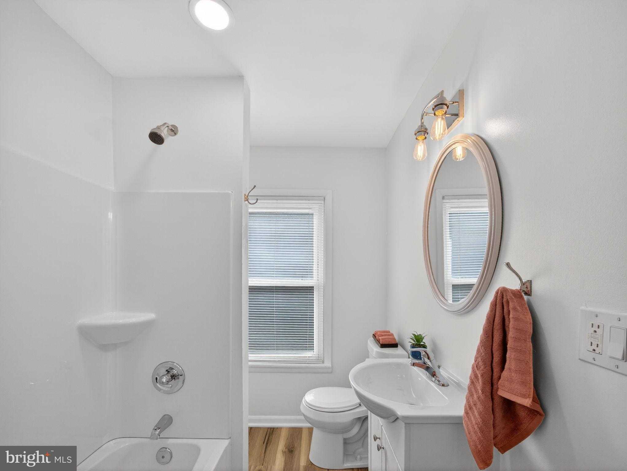 803 E Main St photo 53