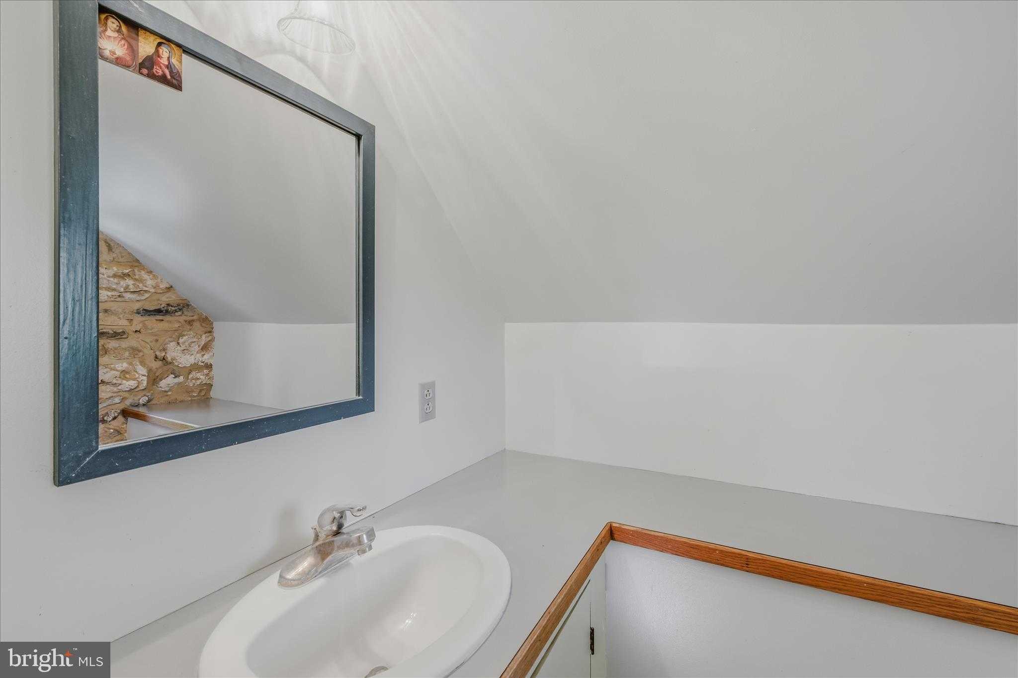 1646 Gerrardstown Rd photo 22