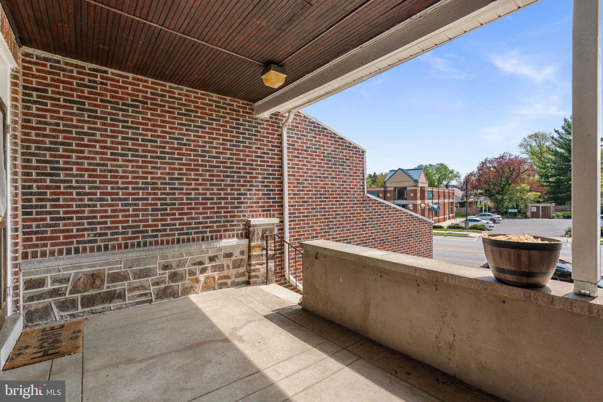 5414 Belair Rd photo 2