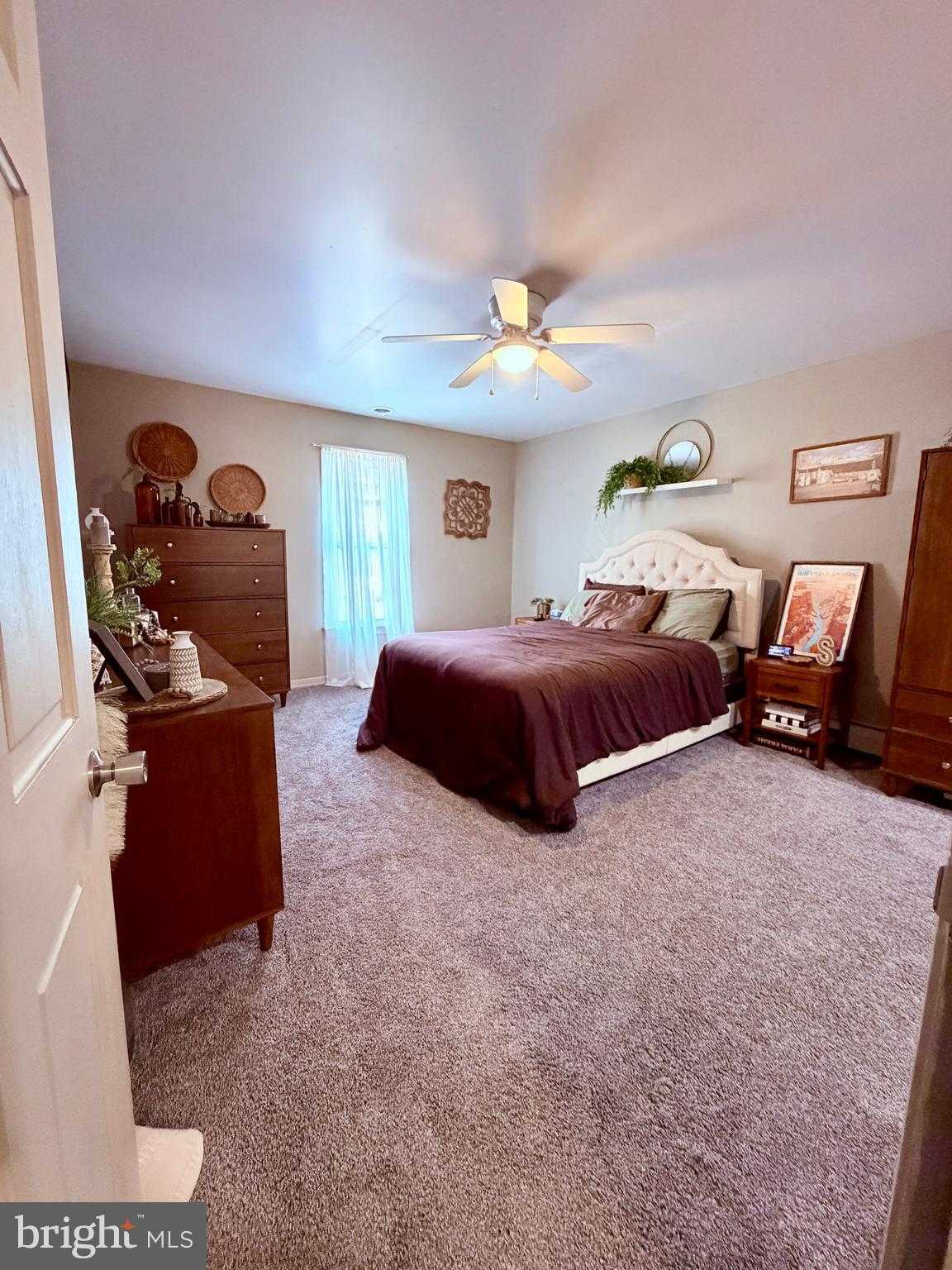 1526 E Grand Ave photo 44