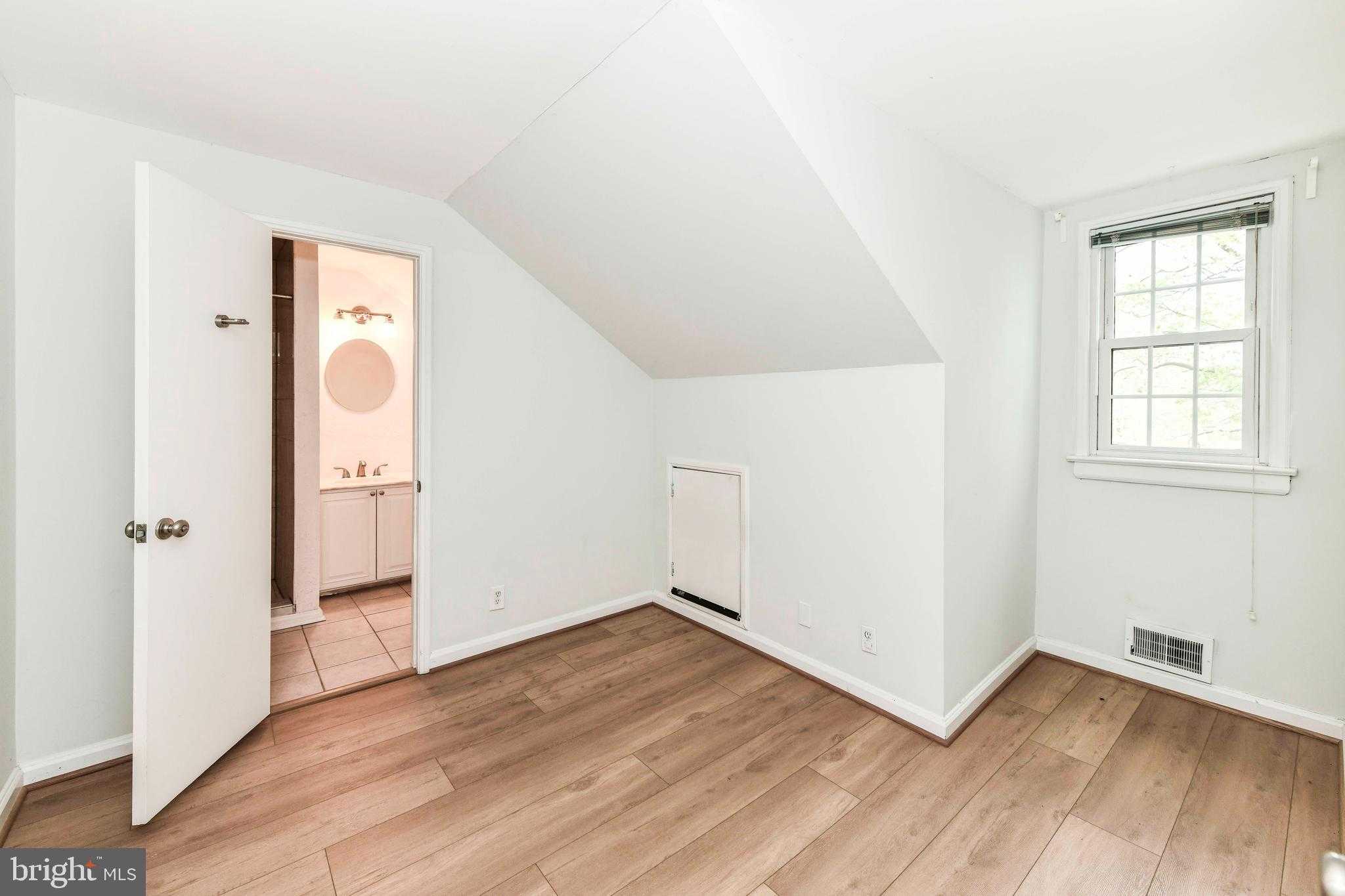 3279 S Stafford St Apt B2 photo 21