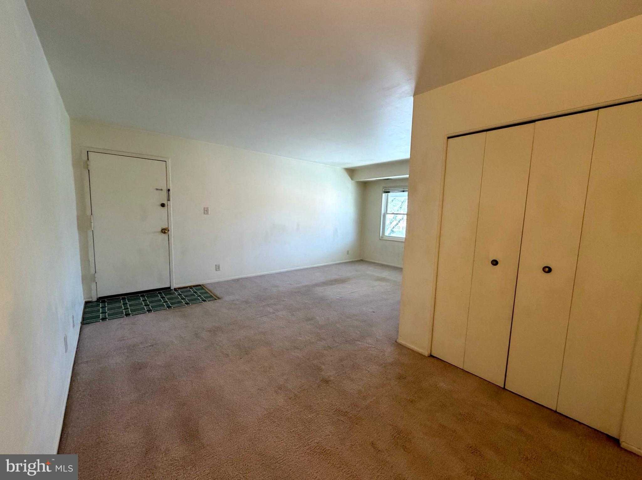 120 Washington St NE photo 10