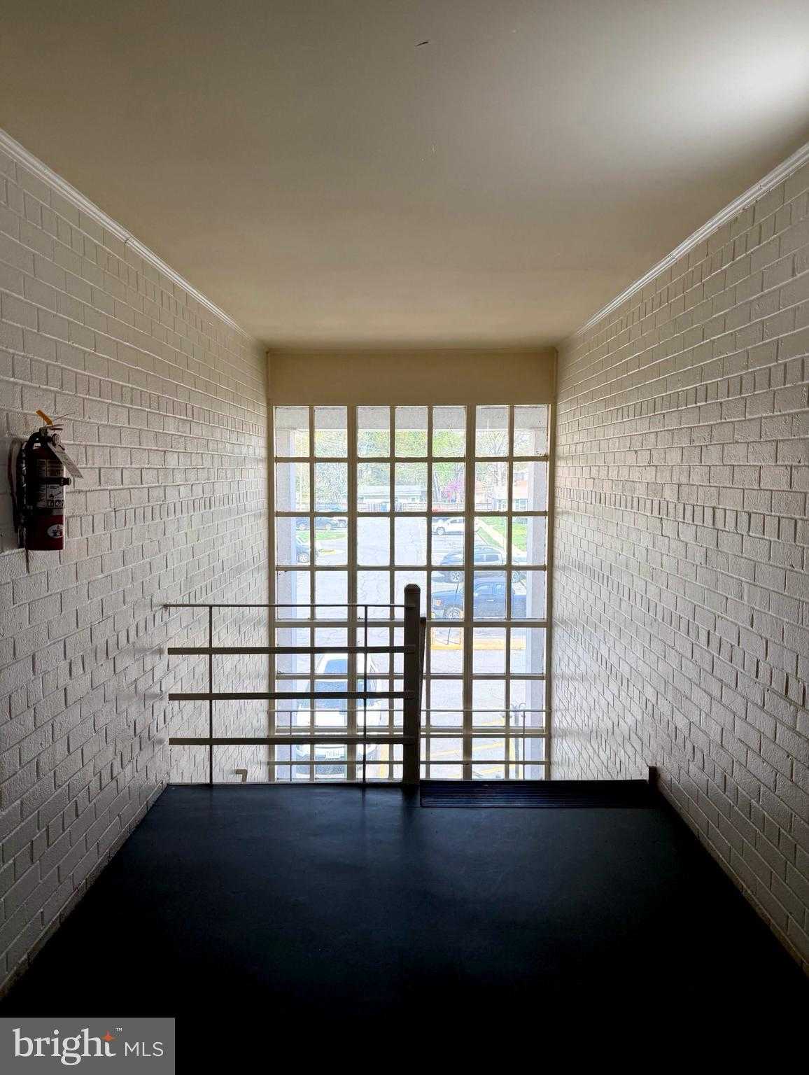 120 Washington St NE photo 2