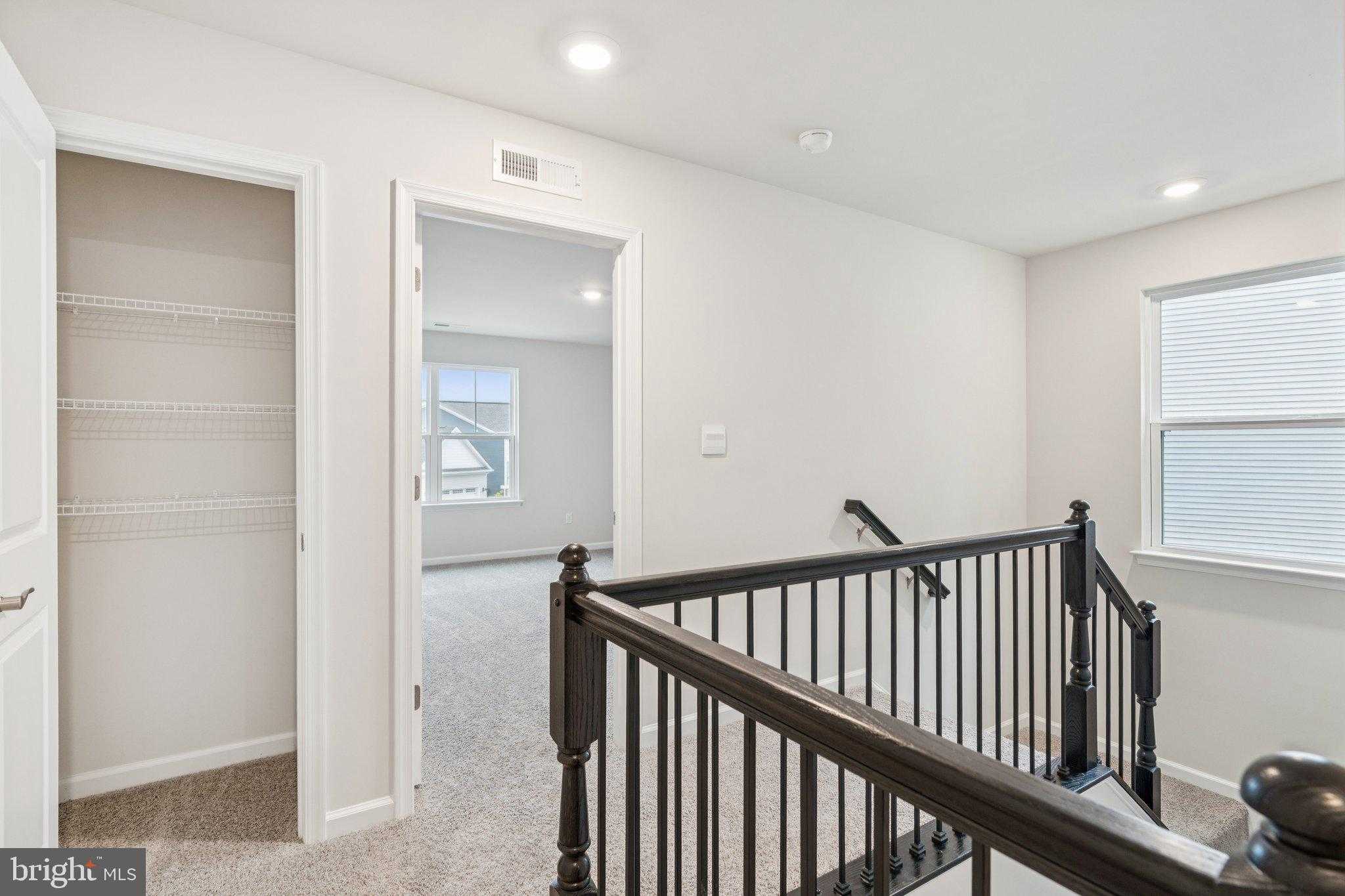 Sterling Way photo 14