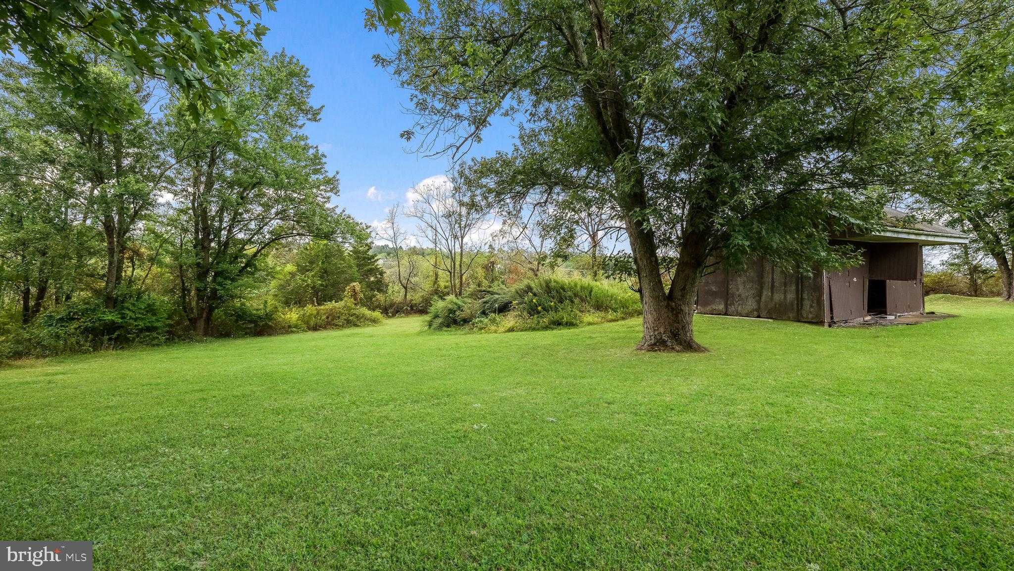 1110 Mill Rd photo 49