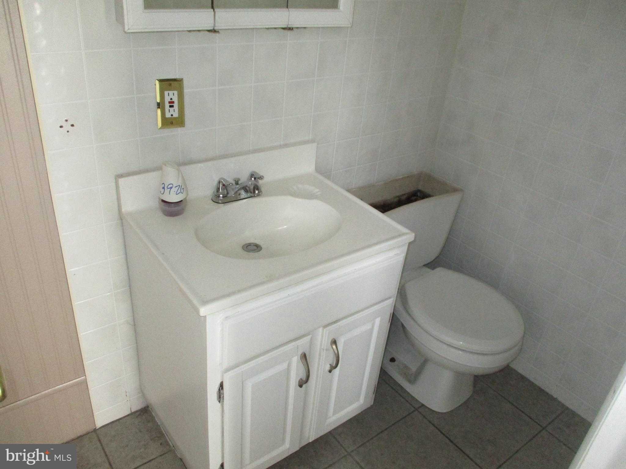 31 Village Rd photo 10