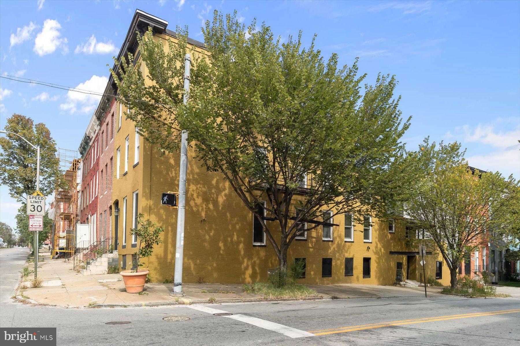 55 S Fulton Ave photo 43