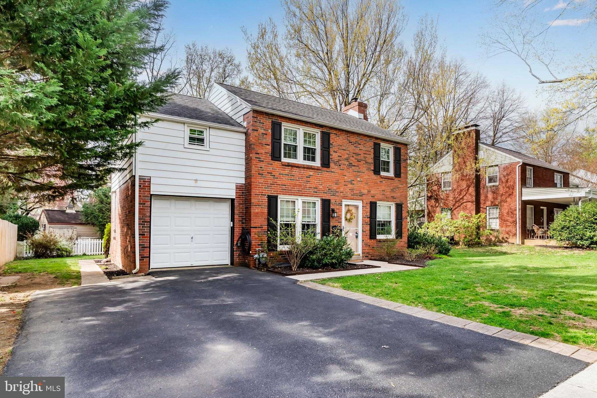 1607 Chatham Rd photo 2