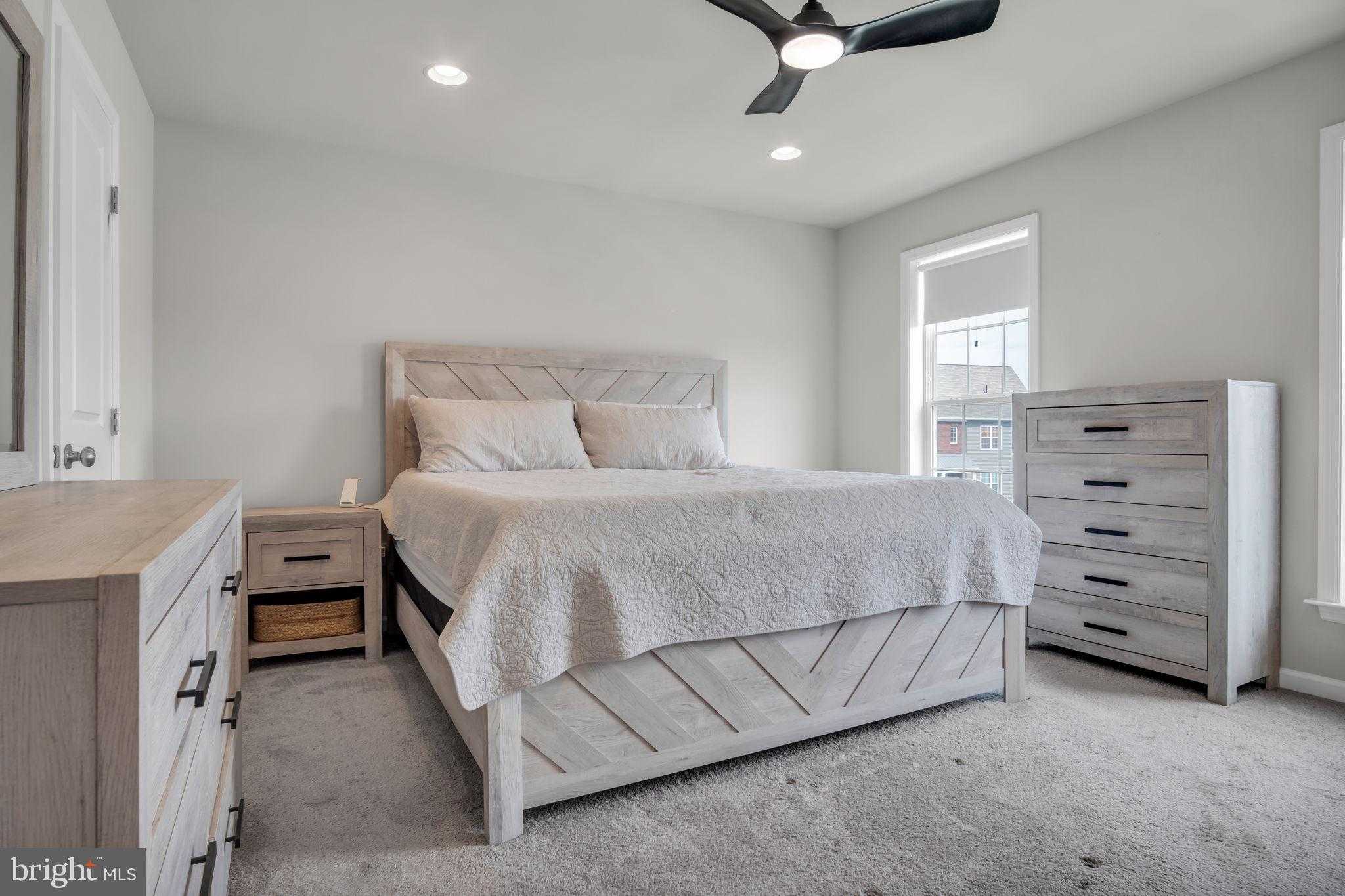 3234 Parade St photo 18