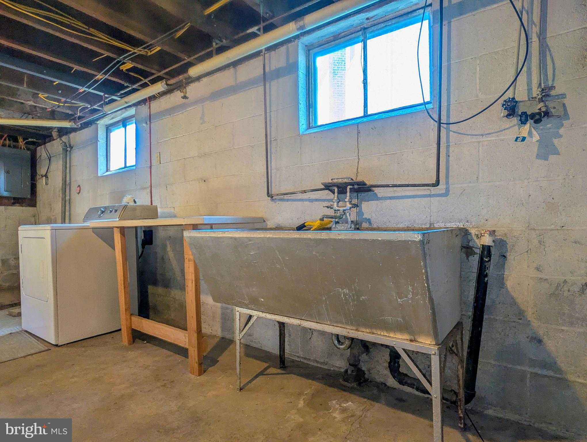 103 Barclay St photo 17