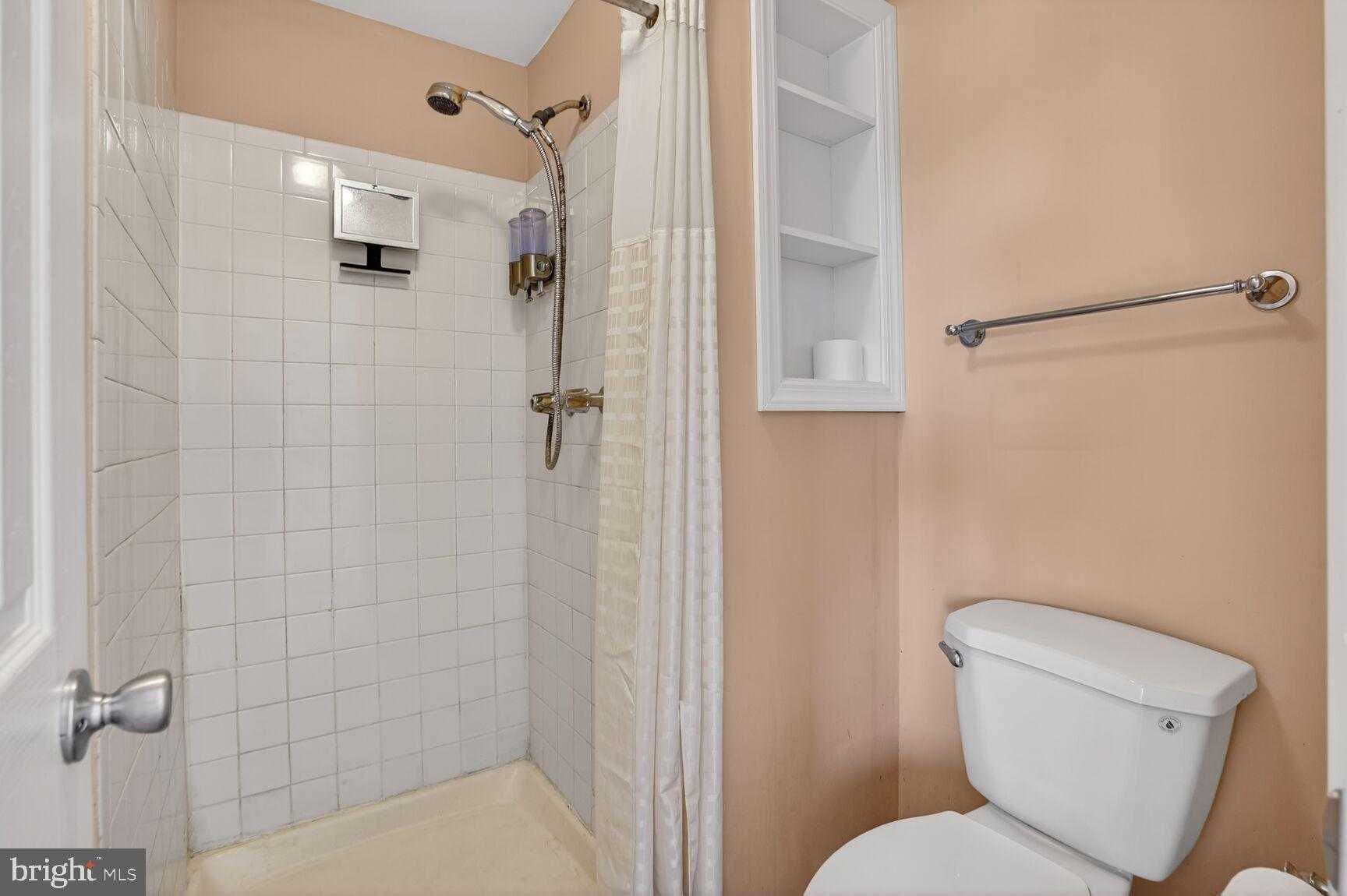 19 Regis Cir photo 17