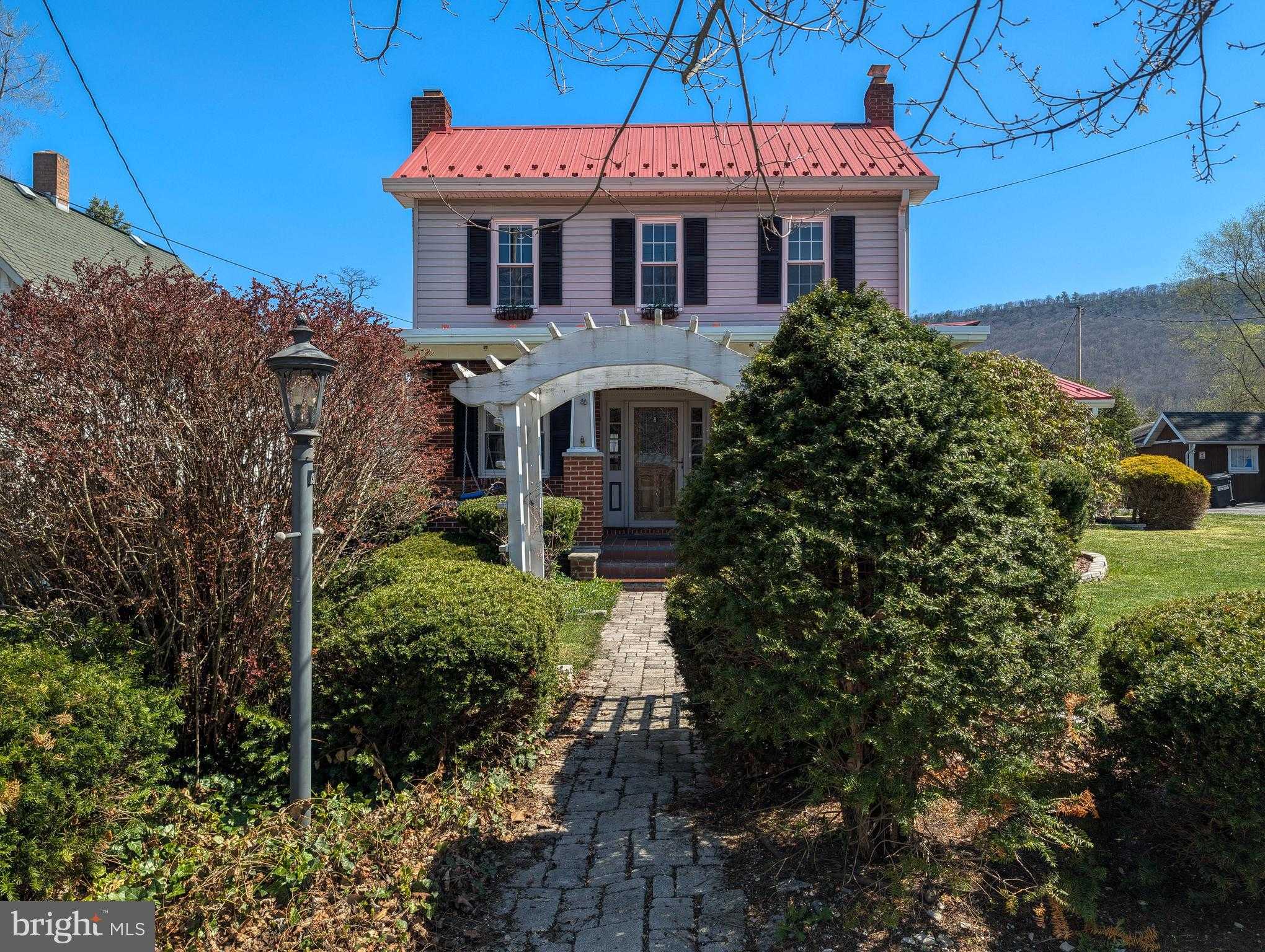 519 S Richard St photo 5