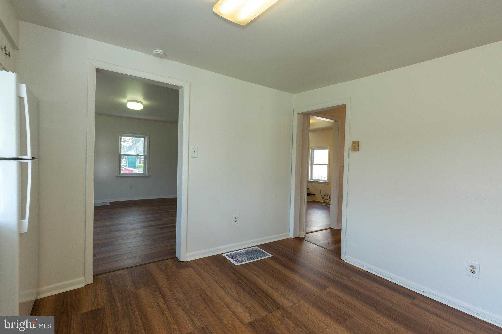 413 S Lawrence St photo 14