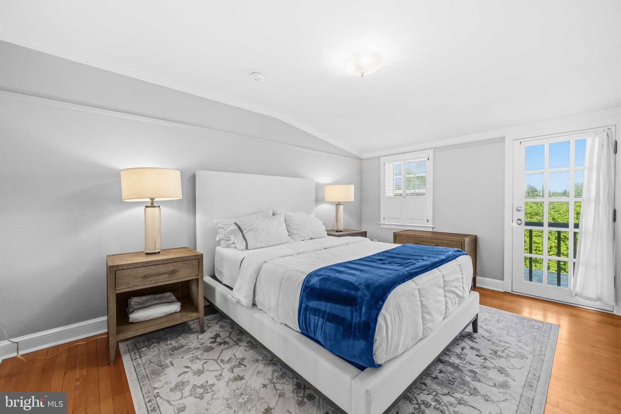 902 S Saint Asaph St photo 20