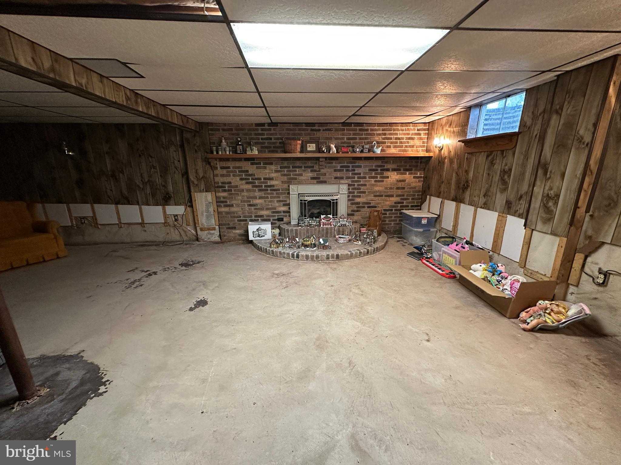 422 Greenwood Rd photo 75