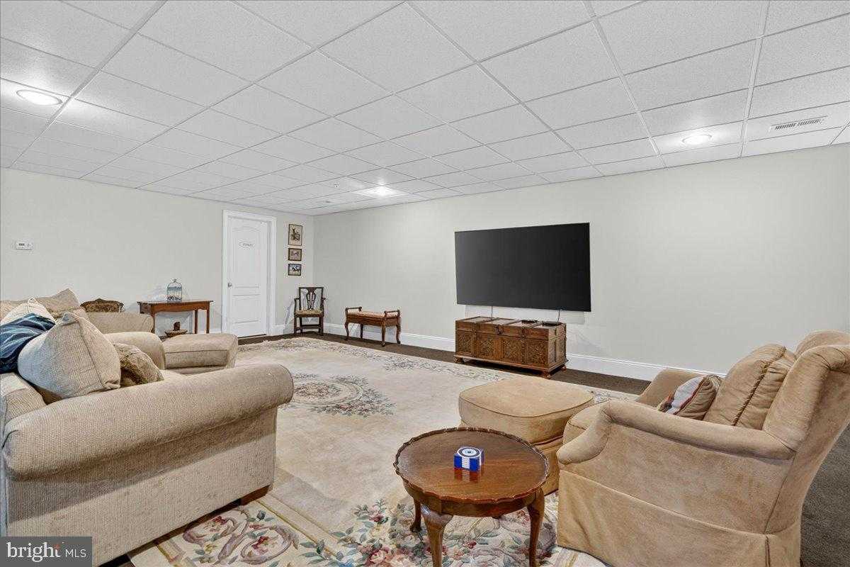 13 Meadow View Ln photo 58