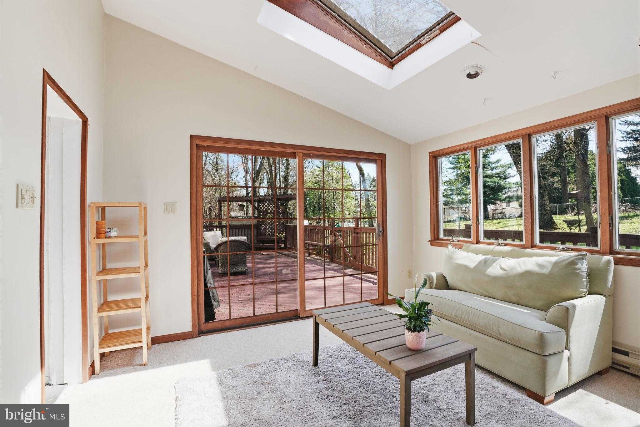 739 Bridgeview Rd photo 18