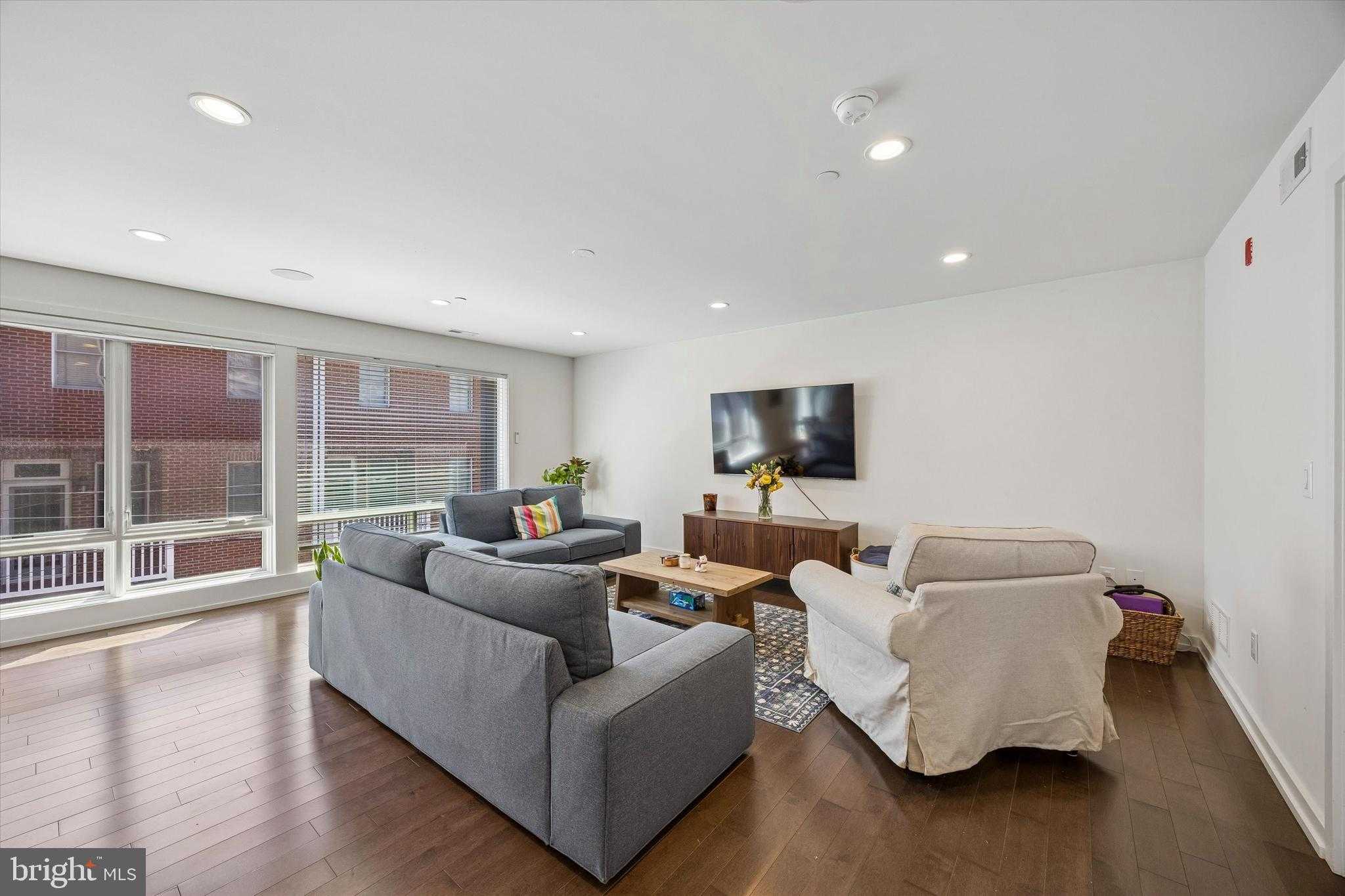 728 S Sartain St Unit 3 photo 5