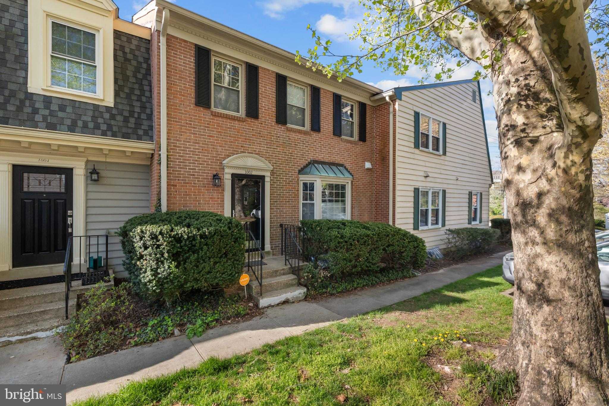 1002 Jennifer Ln photo 46