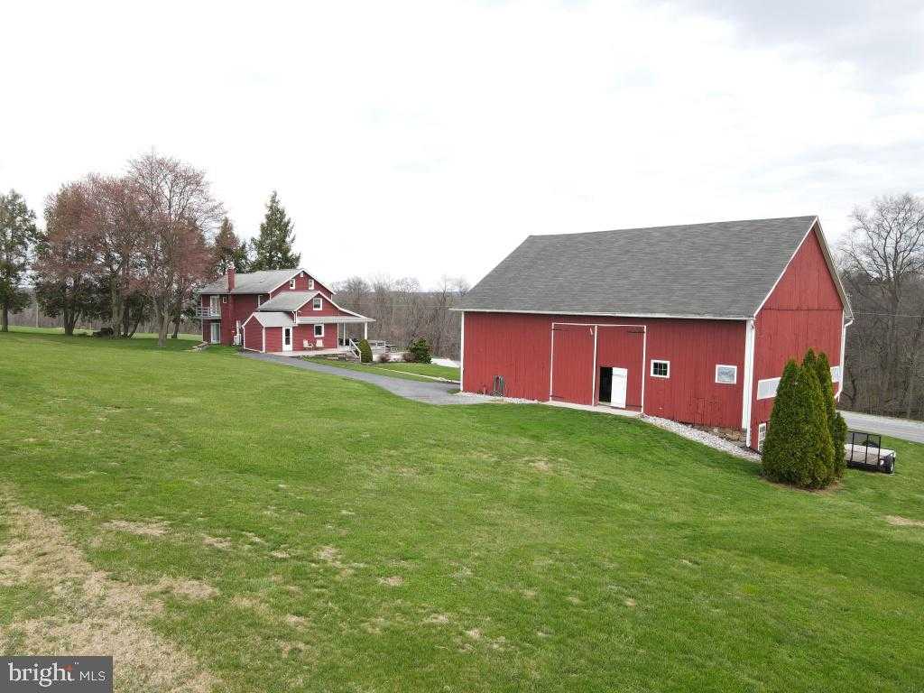 2575 Valley Rd photo 115