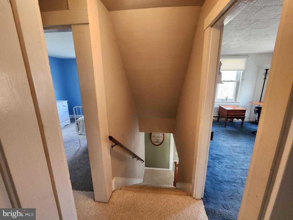 2575 Valley Rd photo 49