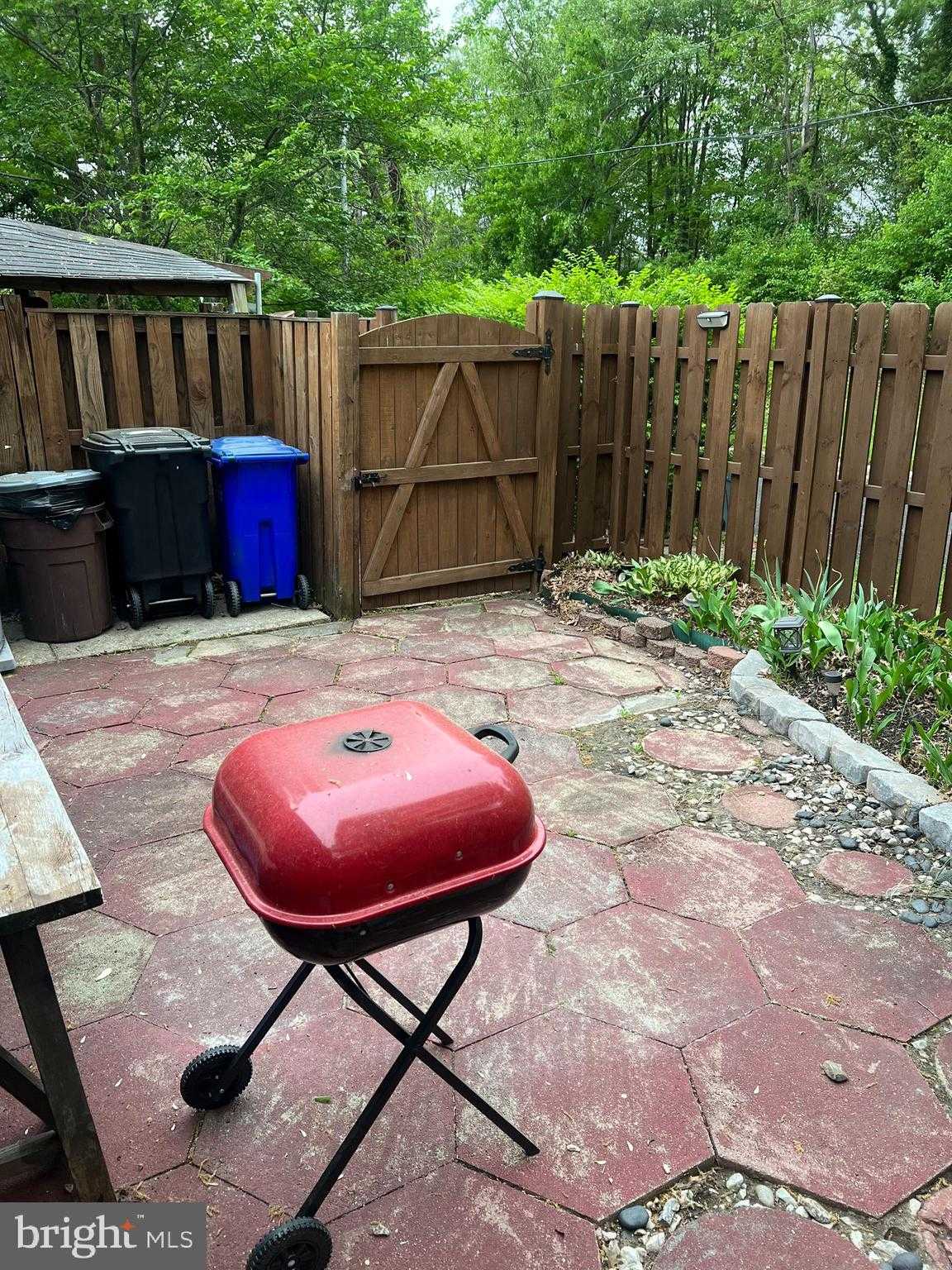 3402 Maple Bluff Ln photo 4