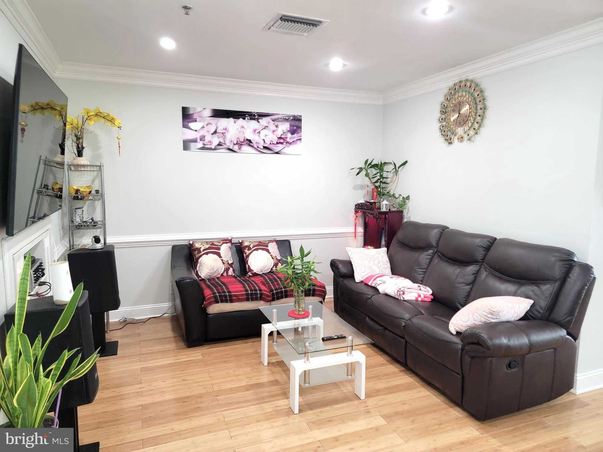 1100 Vine St Apt P301 photo 4