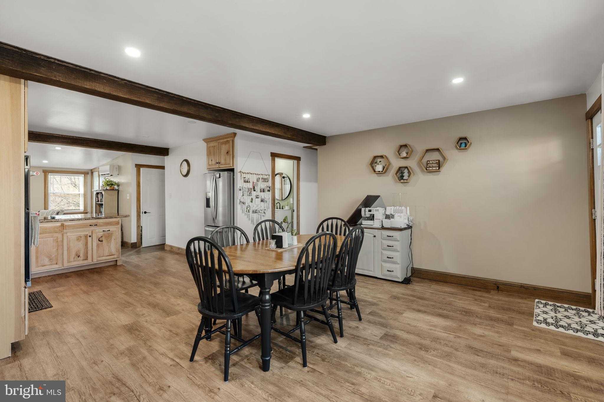 2487 Heidelberg Ave photo 25