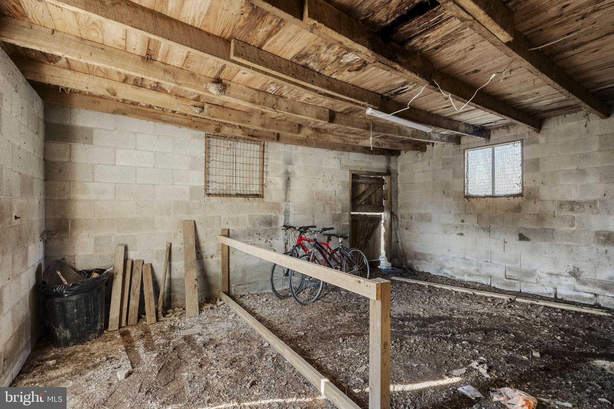 2487 Heidelberg Ave photo 51